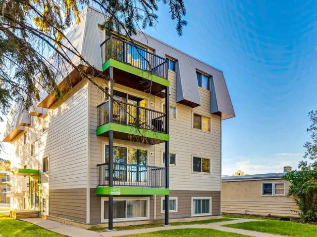 2 Bedroom at Evergreen Apartments