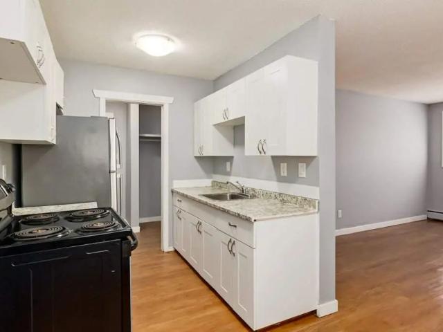 2 Bedroom at Lenita Manor