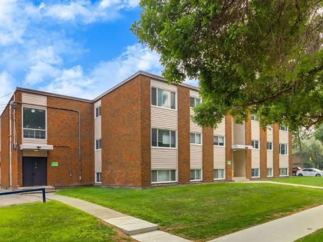 2 Bedroom at Royal Oak