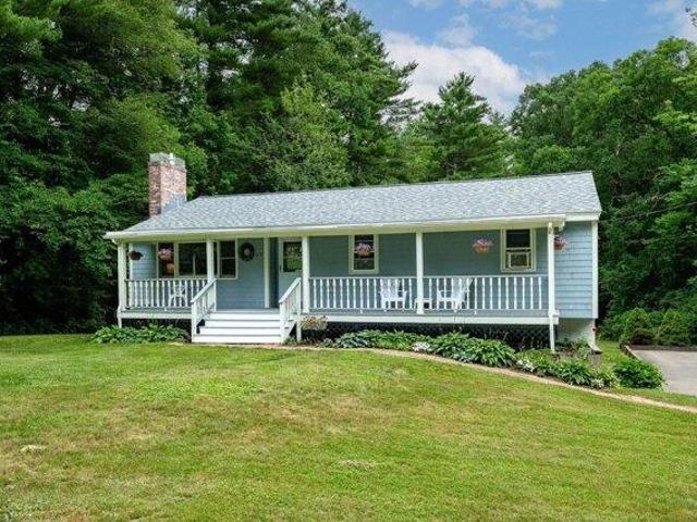 2 bedroom, Atkinson NH 03811 104152158