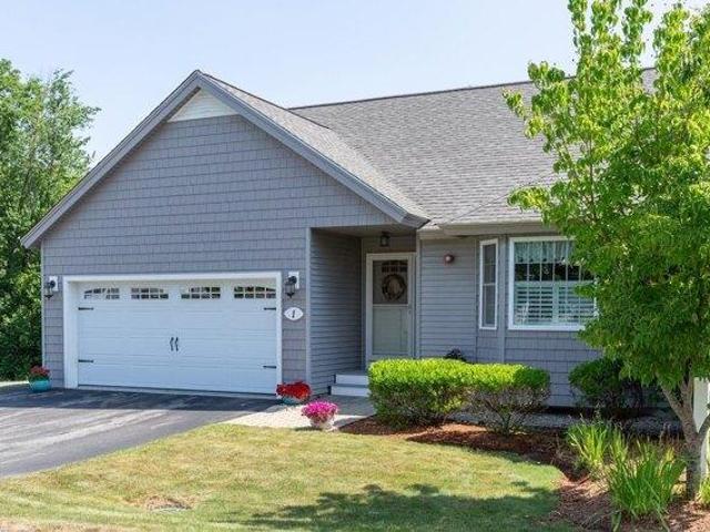 2 bedroom, Atkinson NH 03811 105403758