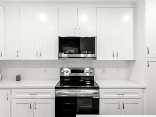2 bedroom, Auburn ME 04210 103352263