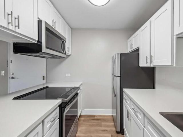 2 bedroom, Aurora IL 60504 105666146
