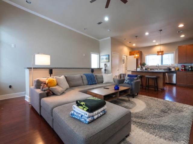 2 bedroom, Austin TX 78704 104618450