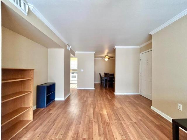 2 bedroom, Austin TX 78705 LS99877801