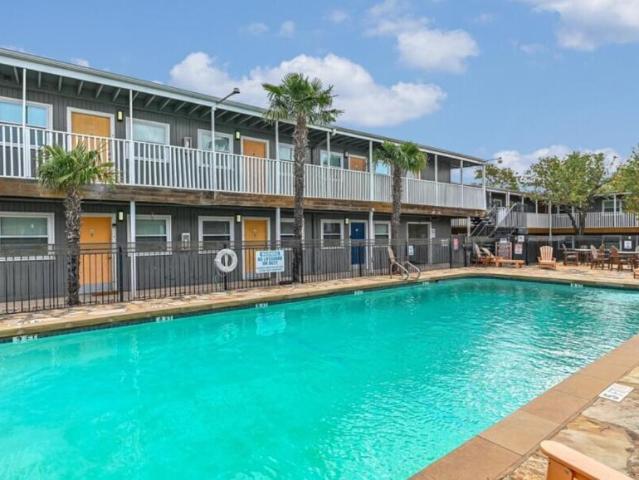 2 bedroom, Austin TX 78722 103856886