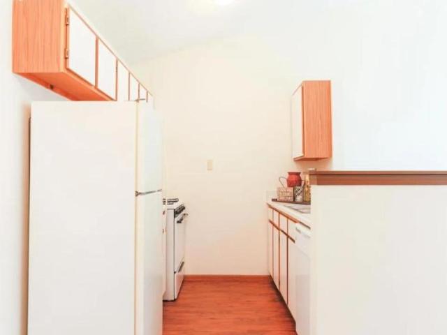 2 bedroom, Bowling Green OH 43402 LS105303424