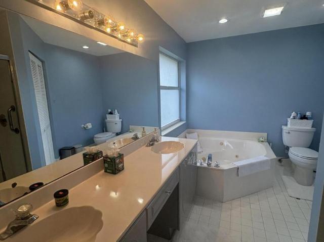 2 bedroom, Boynton Beach FL 33437 LS97130194
