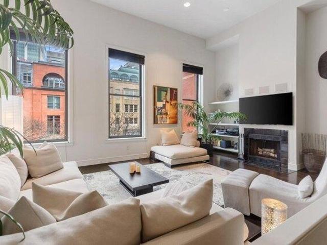 2 bedroom, Boston MA 02116 105403075