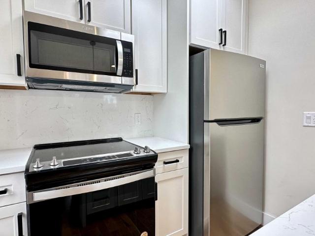 2 bedroom, Boston MA 02113 LS98567658