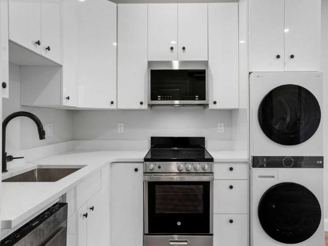 2 bedroom, Boston MA 02113 LS98705652