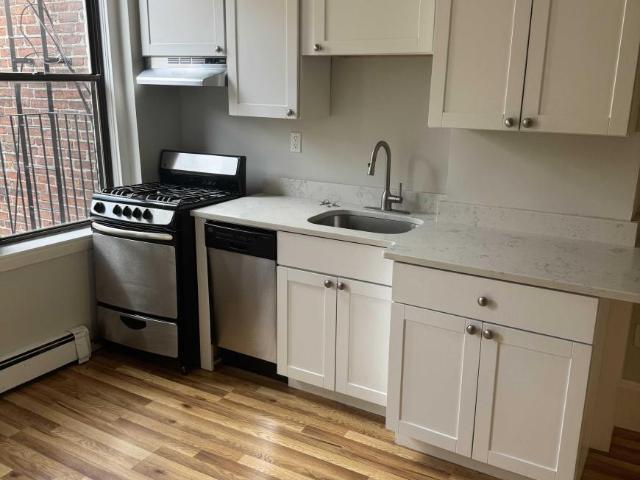 2 bedroom, Boston MA 02113 99413903