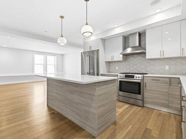 2 bedroom, Boston MA 02124 105493694