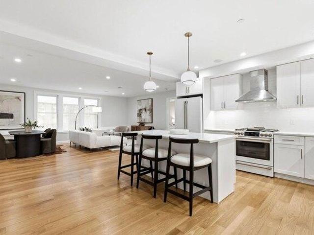 2 bedroom, Boston MA 02124 105558277