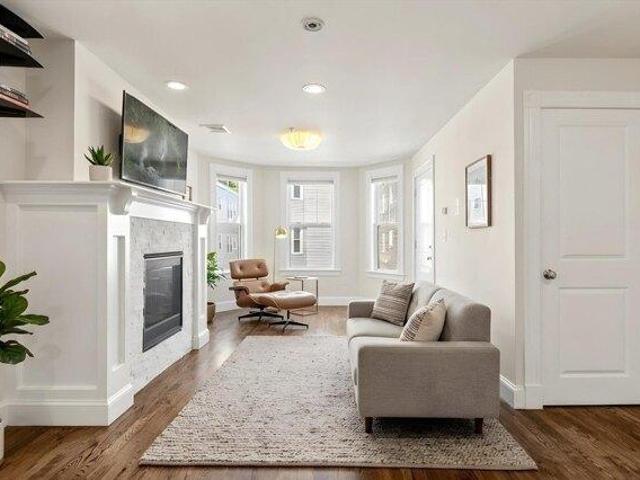2 bedroom, Boston MA 02125 104373703