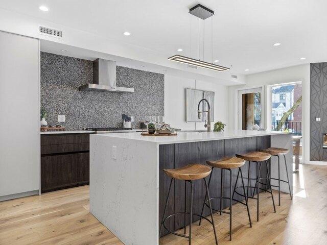 2 bedroom, Boston MA 02127 105385950
