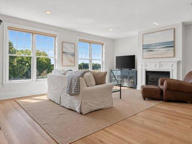 2 bedroom, Boston MA 02127 105386514