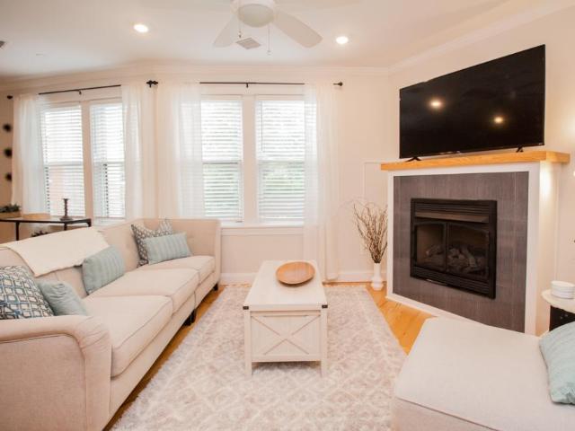 2 bedroom, Boston MA 02120 LS85275163