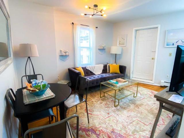 2 bedroom, Boston MA 02120 98396499