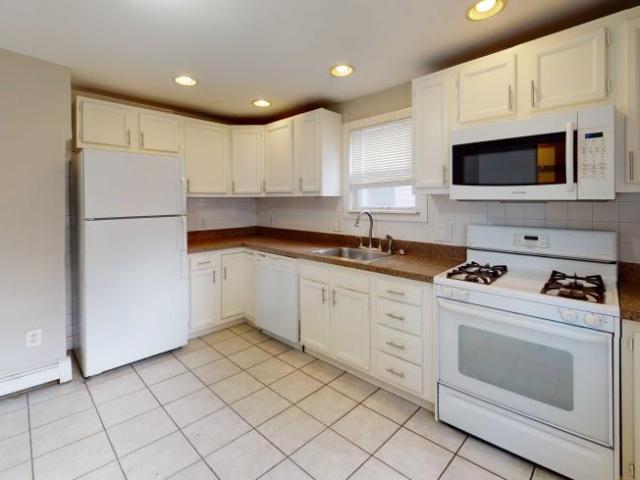 2 bedroom, Boston MA 02135 LS98397677