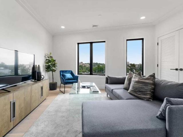 2 bedroom, Boston MA 02135 98396778