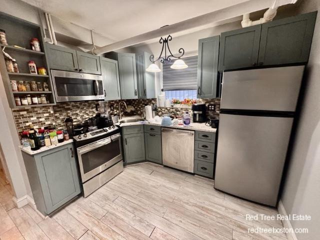2 bedroom, Boston MA 02135 98801515