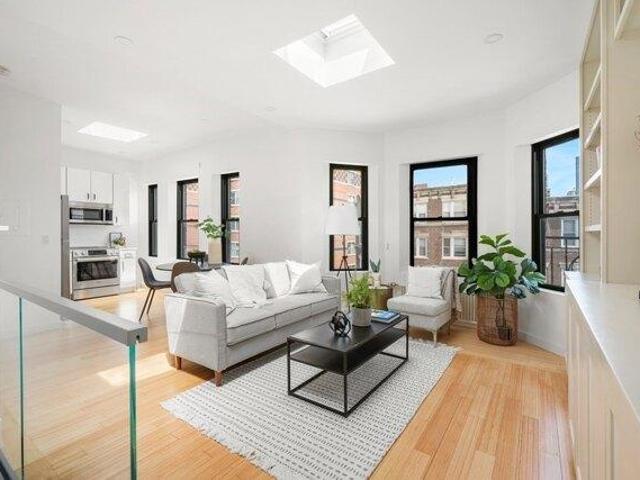 2 bedroom, Boston MA 02215 105532760