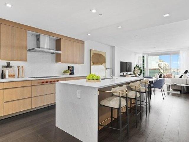 2 bedroom, Boston MA 02210 105494860