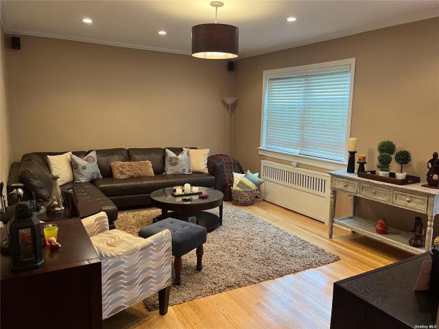 2 bedroom, Bayside NY 11364 LS72692025