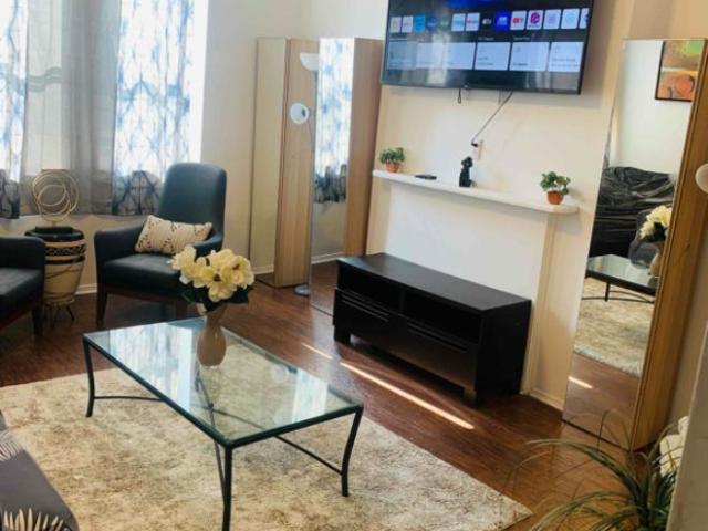 2 bedroom, Baltimore MD 21202 105844400