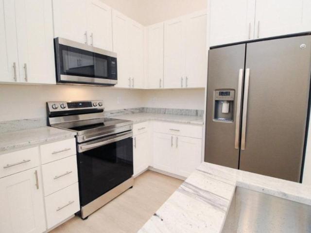 2 bedroom, Baltimore MD 21231 105921477