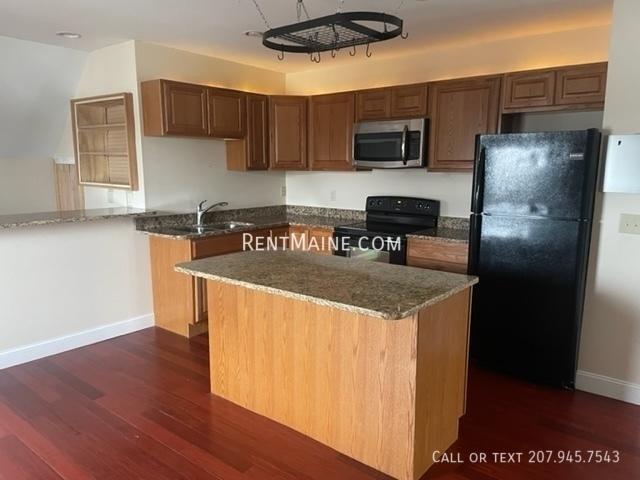 2 bedroom, Bangor ME 04401 104926119