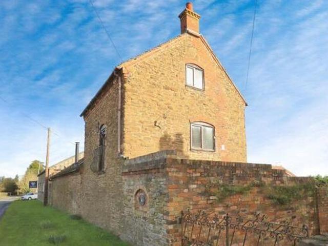2 Bedroom Barn Conversion For Sale In Bewdley, Worcestershire