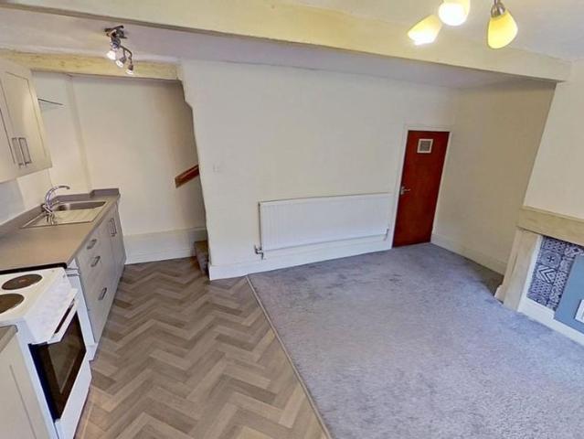 2 bedroom terraced house to rent