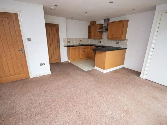 2 bedroom barn conversion to rent