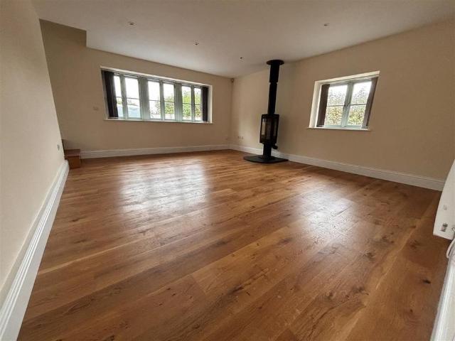 2 bedroom barn conversion to rent