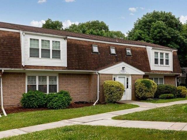2 bedroom, Barnstable MA 02601 105423779