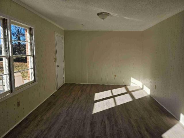2 bedroom, Bassett VA 24055 106165816