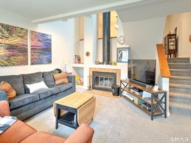 2 bedroom, Bethel CT 06801 104757833