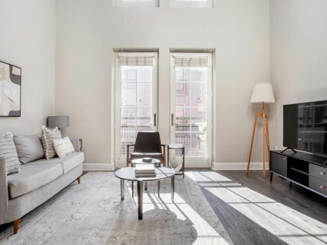 2 bedroom, Bethesda Bethesda 20814 105250225