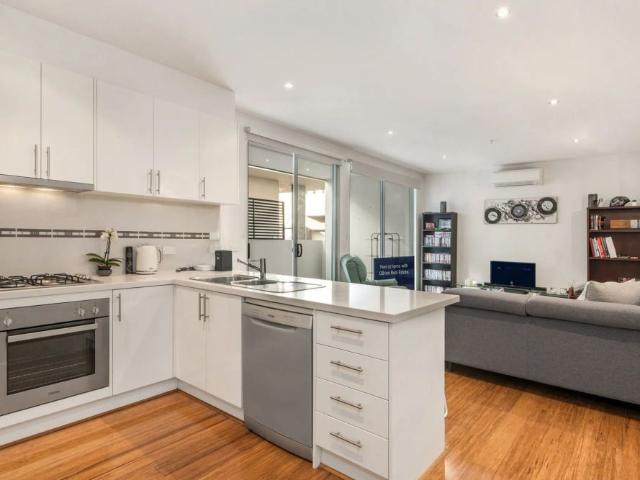 2 Bedroom Beachside Apartment