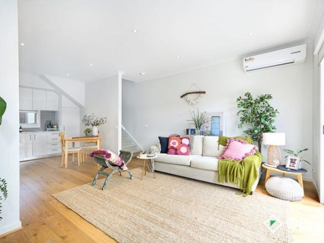 2 Bedroom Beachside Townhouse
