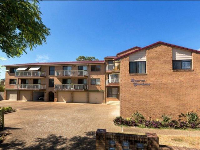 2 Bedroom Beachside Unit Walk to the Ocean