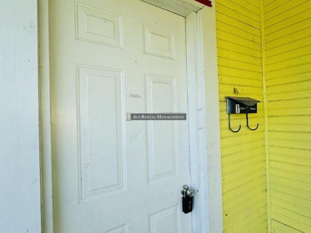 2 bedroom, Beaumont TX 77701 103348268