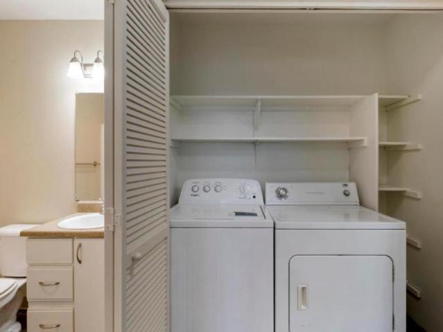 2 bedroom, Beaverton OR 97006 105845700