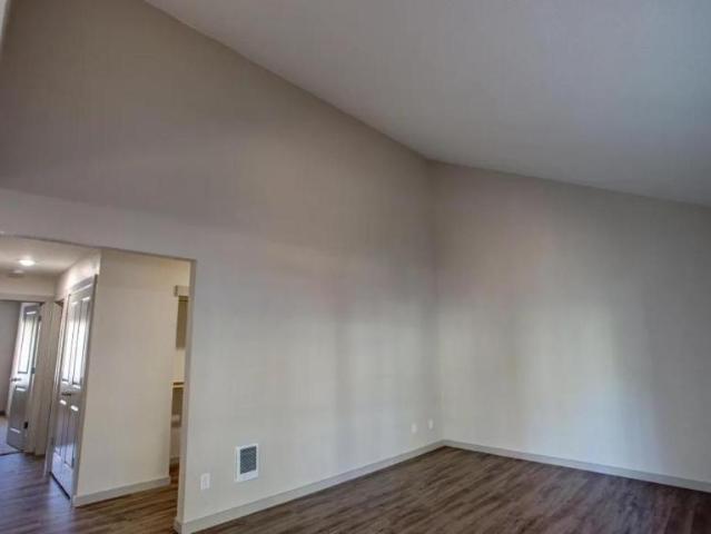 2 bedroom, Beaverton OR 97008 105732331