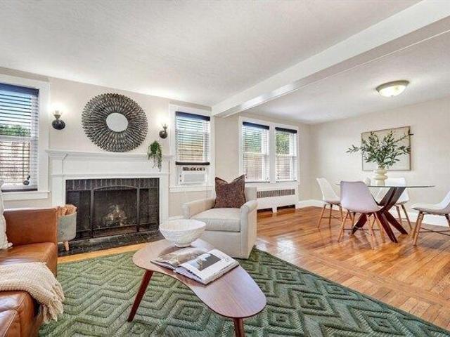 2 bedroom, Bedford MA 01730 105340894