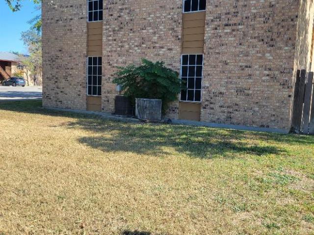 2 bedroom, Beeville TX 78102 LS105698751