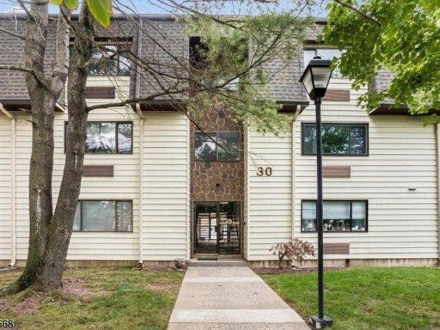 2 bedroom, Belleville NJ 07109 104811417