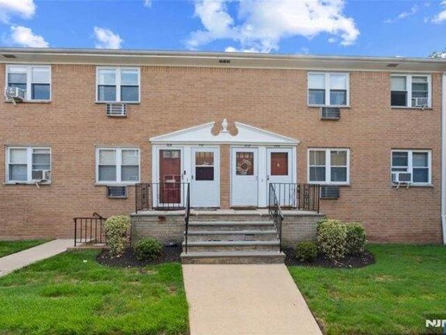 2 bedroom, Belleville NJ 07109 105650653